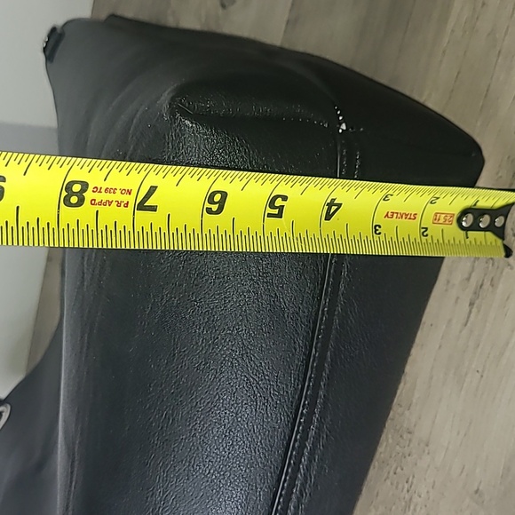 Calvin Klein Revsibe Tote Bag - Picture 8 of 9